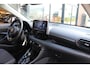 Toyota Yaris 1.5 Hybrid 115 Dynamic | Rijklaar | Apple/Android | Stoel/Stuur-verwarming | Adap. Cruise. | Clima | Camera