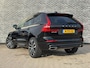 Volvo XC60 2.0 Recharge T6 AWD R-Design | Plug-in Hybrid (PHEV) | Panoramadak | Achteruitrijcamera | Parkeersensoren | Keyless Entry | Elektrische Achterklep | Stoelverwarming voor en achter | Cruise Control Adaptief | BLIS | Navigatie | Apple Carplay | Android Auto