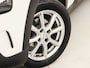 Citroën C4 Cactus 1.2 PureTech Sport (APPLE CARPLAY, STOELVERWARMING, LM VELGEN, SPORTSTOELEN, CRUISE, NIEUWSTAAT)