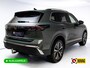 Volkswagen Tiguan 1.5 eHybrid Elegance | Elec. trekhaak | HUD | Pano dak | Stoel- stuur- & achterbankverw. | IQ Led | Adap. Cruise | Massagestoelen, Sfeerverlichting, Navigatie, App. connect, Spraakbediening, 19"LMV, Cipressino Green Metallic