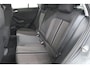 Volkswagen T-Roc 1.0 TSI Style Business 116pk | Trekhaak | Adaptieve Cruise Control | Elektronische Kofferklep | Apple Carplay