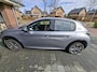 Peugeot e-208 EV Allure 50 kWh Camera | Parkeersensoren Achter | Climate | Cruise | 16" Lichtmetaal | Carplay | LED | Achteruitrijcamera | Airco (automatisch) | Apple Carplay/Android Auto|telefoonintegratie premium