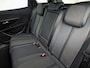 Peugeot 3008 1.2 PureTech Allure Sport (APPLE CARPLAY, GROOT NAVI, STOELVERWARMING, LEDER, 360 CAMERA, SPORTSTOELEN, KEYLESS, GETINT GLAS, TREKHAAK, ADAPTIVE CRUISE, NIEUWSTAAT)
