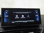 Peugeot 3008 1.2 PureTech Allure Sport (APPLE CARPLAY, GROOT NAVI, STOELVERWARMING, LEDER, 360 CAMERA, SPORTSTOELEN, KEYLESS, GETINT GLAS, TREKHAAK, ADAPTIVE CRUISE, NIEUWSTAAT)