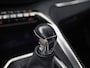 Peugeot 3008 1.2 PureTech Allure Sport (APPLE CARPLAY, GROOT NAVI, STOELVERWARMING, LEDER, 360 CAMERA, SPORTSTOELEN, KEYLESS, GETINT GLAS, TREKHAAK, ADAPTIVE CRUISE, NIEUWSTAAT)