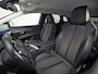 Peugeot 3008 1.2 PureTech Allure Sport (APPLE CARPLAY, GROOT NAVI, STOELVERWARMING, LEDER, 360 CAMERA, SPORTSTOELEN, KEYLESS, GETINT GLAS, TREKHAAK, ADAPTIVE CRUISE, NIEUWSTAAT)