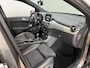 Mercedes-Benz B-klasse 180 Ambition Airco | LED | Cruise Control | Half leer | Trekhaak | Parkeersensoren | Isofix | NAP |