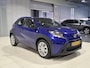 Toyota Aygo X 1.0 VVT-i MT Play BTW Auto, Orgineel Nederlandse Auto, Apple Carplay/Android Auto, Adaptieve Cruise Control, Camera, Garantie t/m Juni 2035
