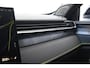 Lynk & Co 01 276PK Automaat More / Adaptive cruise control / Leren bekleding / Elektrisch verstelbare stoelen / Schuif- kanteldak / Stoel- en stuurverwarming / Parkeersensoren V+A / 360 Graden Camera / Elektrische achterklep / 20" lichtmetalen velgen