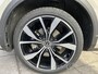 Volkswagen T-Roc 1.5 TSI DSG R-LINE EDITION , PANORAMADAK , BLACK STYLE , KEYLESS ENTRY , ADAPTIVE CRUISE , LANE ASSIST , IQ-LIGHT , LED , STOEL VERWARMING , APPEL CARPAY / ANDROID , PRIVACY GLASS , LAVASTONE INTERIEUR , 19 INCH LM . TWO TONE , CAMERA