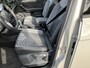 Volkswagen T-Roc 1.5 TSI DSG R-LINE EDITION , PANORAMADAK , BLACK STYLE , KEYLESS ENTRY , ADAPTIVE CRUISE , LANE ASSIST , IQ-LIGHT , LED , STOEL VERWARMING , APPEL CARPAY / ANDROID , PRIVACY GLASS , LAVASTONE INTERIEUR , 19 INCH LM . TWO TONE , CAMERA