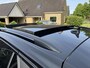 Volkswagen T-Roc 1.5 TSI DSG R-LINE EDITION , PANORAMADAK , BLACK STYLE , KEYLESS ENTRY , ADAPTIVE CRUISE , LANE ASSIST , IQ-LIGHT , LED , STOEL VERWARMING , APPEL CARPAY / ANDROID , PRIVACY GLASS , LAVASTONE INTERIEUR , 19 INCH LM . TWO TONE , CAMERA