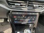 Volkswagen T-Roc 1.5 TSI DSG R-LINE EDITION , PANORAMADAK , BLACK STYLE , KEYLESS ENTRY , ADAPTIVE CRUISE , LANE ASSIST , IQ-LIGHT , LED , STOEL VERWARMING , APPEL CARPAY / ANDROID , PRIVACY GLASS , LAVASTONE INTERIEUR , 19 INCH LM . TWO TONE , CAMERA