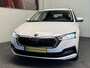 Skoda Octavia COMBI 1.4 TSI iV PHEV BUSINESS EDITION NAVIGATIE VIA APPLE CARPLAY/ANDROID CRUISE CONTROL STOEL EN STUURVERWARMING RIJSTROOKSENSOREN KEYLESS GO PDC ZEER MOOI !!