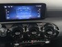 Mercedes-Benz A-klasse 180 Star Edition | Widescreen | Achteruitrijcamera | Led-koplampen | Parkeer assistent | Stoelverwarming |