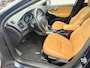 Volvo V40 Cross Country 1.5 T3 Polar+ Luxury | Trekhaak | Panoramadak | Harman Kardon Audio | Achteruitrijcamera | Parkeerassistent | Keyless Entry | LED Koplampen | Lederen Bekleding | Stoelverwarming | Lichtmetalen Velgen 18 inch | Navigatie