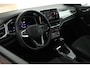 Volkswagen T-Roc 1.5 TSI 150pk DSG R-Line Trekhaak IQ.Light Camera Navigatie Adaptive cruise