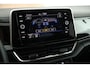 Volkswagen T-Roc 1.5 TSI 150pk DSG R-Line Trekhaak IQ.Light Camera Navigatie Adaptive cruise