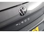 Volkswagen T-Roc 1.5 TSI 150pk DSG R-Line Trekhaak IQ.Light Camera Navigatie Adaptive cruise