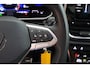 Volkswagen T-Roc 1.5 TSI 150pk DSG R-Line Trekhaak IQ.Light Camera Navigatie Adaptive cruise