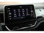 Volkswagen T-Roc 1.5 TSI 150pk DSG R-Line Trekhaak IQ.Light Camera Navigatie Adaptive cruise