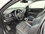 Kia Niro EV e-Niro DynamicLine 64 kWh | Leder | Navigatie | Parkeercamera
