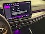 Volkswagen Golf 1.5 eTSI R-Line Edition | Pano | Trekhaak | H&K | Stuur/Stoelverwarming | HUD | Camera | Sfeerverlichting