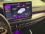 Volkswagen Golf 1.5 eTSI R-Line Edition | Pano | Trekhaak | H&K | Stuur/Stoelverwarming | HUD | Camera | Sfeerverlichting