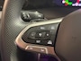 Volkswagen Golf 1.5 eTSI R-Line Edition | Pano | Trekhaak | H&K | Stuur/Stoelverwarming | HUD | Camera | Sfeerverlichting