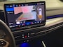 Volkswagen Golf 1.5 eTSI R-Line Edition | Pano | Trekhaak | H&K | Stuur/Stoelverwarming | HUD | Camera | Sfeerverlichting