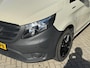 Mercedes-Benz eVito eVito Lang 66 kWh / Navigatie / Camera / Bluetooth / Airco / Snelladen / Cruise Control / Trekhaak / Stoelverwarming