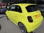 Abarth 500e SCORPIONISSIMA 42 kWh Alcantara sportstuur | Pano | Winterpakket