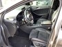 Mercedes-Benz B-klasse 180 AMG Night Edition AMG pakket, Panorama dak, camera, eerste eigenaar