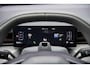 Lynk & Co 02 More 66 kWh | 22kW Lader | Panoramadak | 360 Graden Camera | Parkeersensoren | Keyless Entry | Elektrische Achterklep | Elektrisch Verstelbare Voorstoelen | Stoelverwarming | Cruise Control Adaptief | Dodehoekdetectie | Navigatie | Apple Carplay | Android Auto