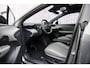 Lynk & Co 02 More 66 kWh | 22kW Lader | Panoramadak | 360 Graden Camera | Parkeersensoren | Keyless Entry | Elektrische Achterklep | Elektrisch Verstelbare Voorstoelen | Stoelverwarming | Cruise Control Adaptief | Dodehoekdetectie | Navigatie | Apple Carplay | Android Auto