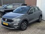 Volkswagen T-Roc 1.0 TSI Style - Trekhaak - CarPlay - LED - Originele Nederlandse auto met NAP - Cruise - Camera