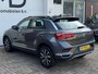 Volkswagen T-Roc 1.0 TSI Style - Trekhaak - CarPlay - LED - Originele Nederlandse auto met NAP - Cruise - Camera