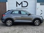 Volkswagen T-Roc 1.0 TSI Style - Trekhaak - CarPlay - LED - Originele Nederlandse auto met NAP - Cruise - Camera
