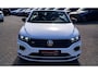 Volkswagen T-Roc Cabrio 1.5 TSI R-Line | Luxe Leder | Ruitjes leer | Trekhaak | Stoelverwarming | Facelift | Vlak R-line Stuur |