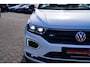 Volkswagen T-Roc Cabrio 1.5 TSI R-Line | Luxe Leder | Ruitjes leer | Trekhaak | Stoelverwarming | Facelift | Vlak R-line Stuur |