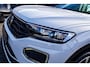Volkswagen T-Roc Cabrio 1.5 TSI R-Line | Luxe Leder | Ruitjes leer | Trekhaak | Stoelverwarming | Facelift | Vlak R-line Stuur |