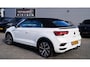 Volkswagen T-Roc Cabrio 1.5 TSI R-Line | Luxe Leder | Ruitjes leer | Trekhaak | Stoelverwarming | Facelift | Vlak R-line Stuur |