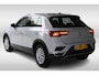 Volkswagen T-Roc 1.5 TSI Style Navigatie | Inklapbare spiegels | Climate Control | Privacy Glass