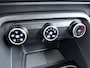 Citroën C3 Turbo 100 COLLECTION | Apple Carplay / Android Auto | Cruise Control | Lane Assist | Verkeersborden Herkenning | | 17" lichtmetalen velgen 'Atacamite Black' met 205/50 R17 banden | Advanced Comfort Seats met 15mm extra schuimvulling en een gecapitonneerd oppervlak | Airconditioning