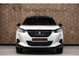 Peugeot 2008 1.2 PureTech GT *PANORAMADAK/STOELVERWARMING* Afn. Trekhaak/Apple Carplay/Navi/Camera VOL