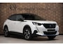 Peugeot 2008 1.2 PureTech GT *PANORAMADAK/STOELVERWARMING* Afn. Trekhaak/Apple Carplay/Navi/Camera VOL