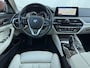 BMW 5-Serie 530i xDrive High Executive Luxury - Trekhaak-BTW -Schuifdak - 360 camera - Harman kardon - Sfeerverlichting