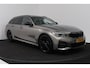 BMW 3-Serie Touring 330e Edition M Sport Plus (PANORAMADAK, STOELVERWARMING, CARPLAY, CAMERA, DEALER ONDERHOUDEN)