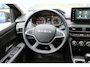 Dacia Sandero Stepway 1.0 TCe 100 PK ECO-G Extreme | Glazen schuifkanteldak | 4 seizoensbanden | Stoelverwarming voor | Pack assist | nog 2 jaar * fabrieksgarantie |