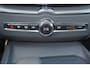 Volvo XC60 T6 Recharge AWD Inscription Expression - Panorama/schuifdak - IntelliSafe Assist - Harman/Kardon audio - Adaptieve LED koplampen - Parkeercamera achter - Verwarmde voorstoelen & stuur - Parkeersensoren voor & achter - Draadloze tel. lader - Extra getint glas - Inklapbare trekhaak - 18' LMV